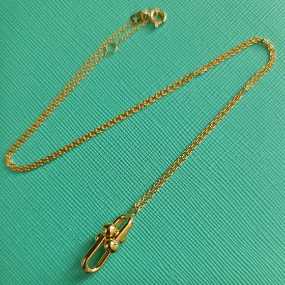 18k gold chain with inseparable hardware pendant - Picture 3 of 16
